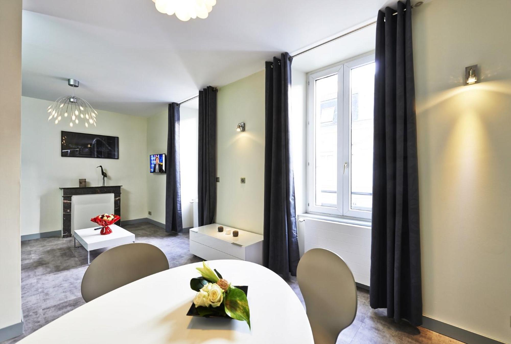 Appartements Rue Lemoine Xxl 昂热 外观 照片